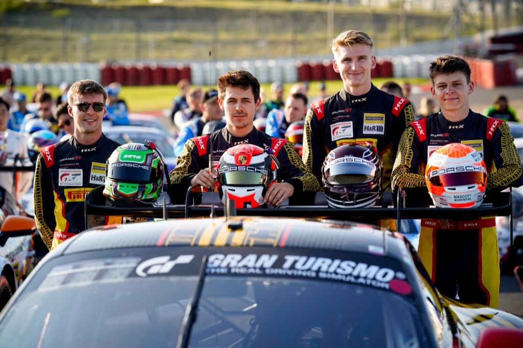 Ekstrem udfordring: Bastian Buus klar til 24 timer i Det Grønne Helvede.
(Foto: Dinamic GT)
